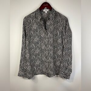 Express long sleeve button down‎ blouse..